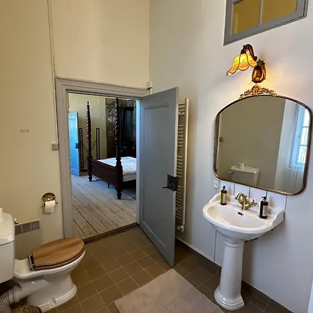 Estrup Hovedgaard Hotell *